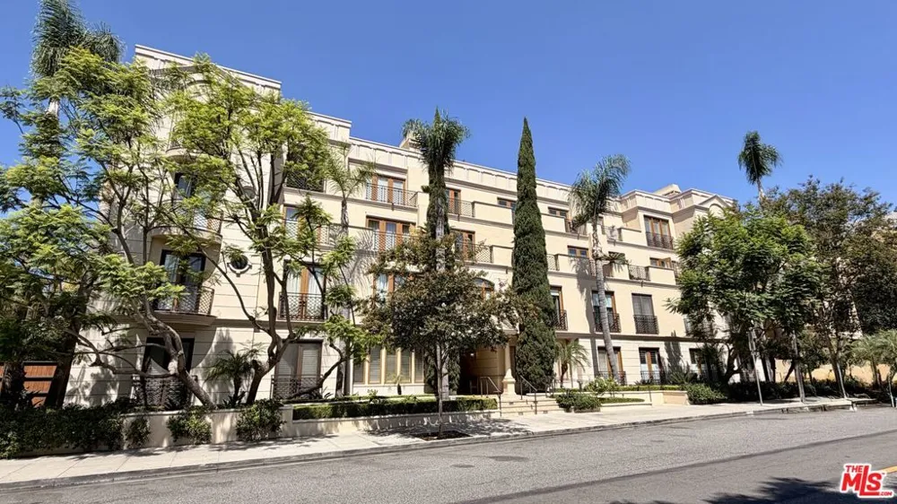 137 S Spalding Drive #401 Beverly Hills, CA 90212