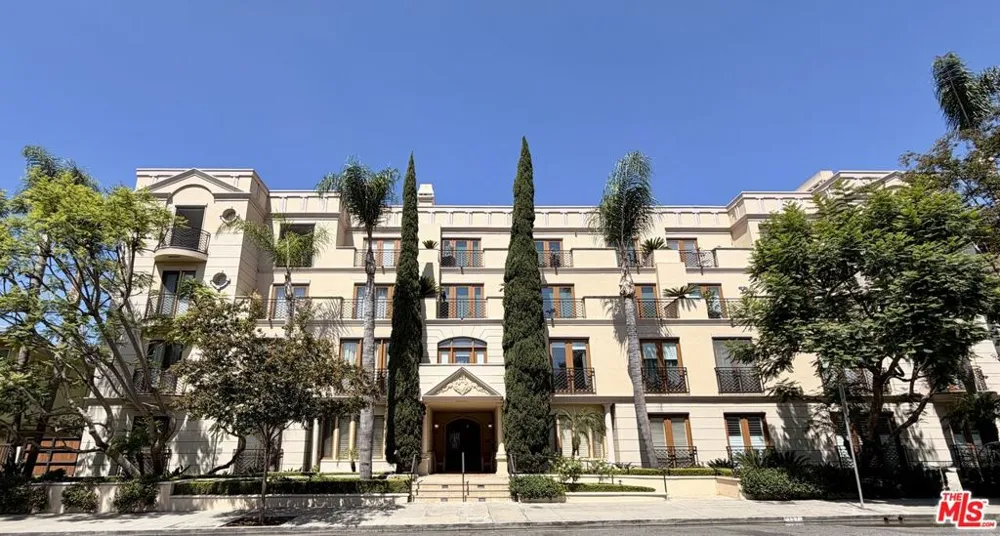 137 S Spalding Drive #401 Beverly Hills, CA 90212