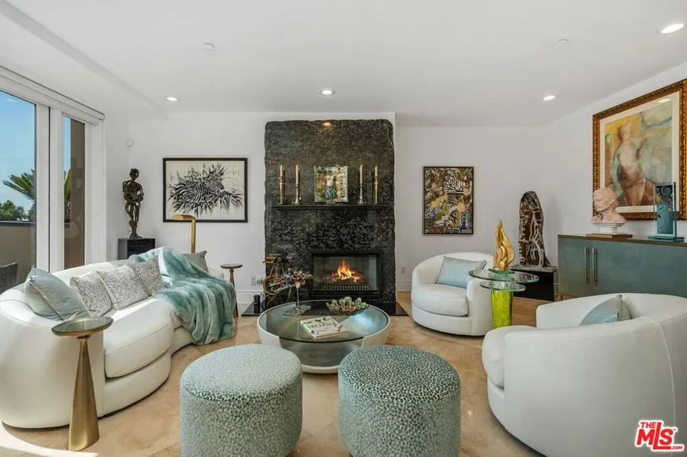 137 S Spalding Drive #401 Beverly Hills, CA 90212