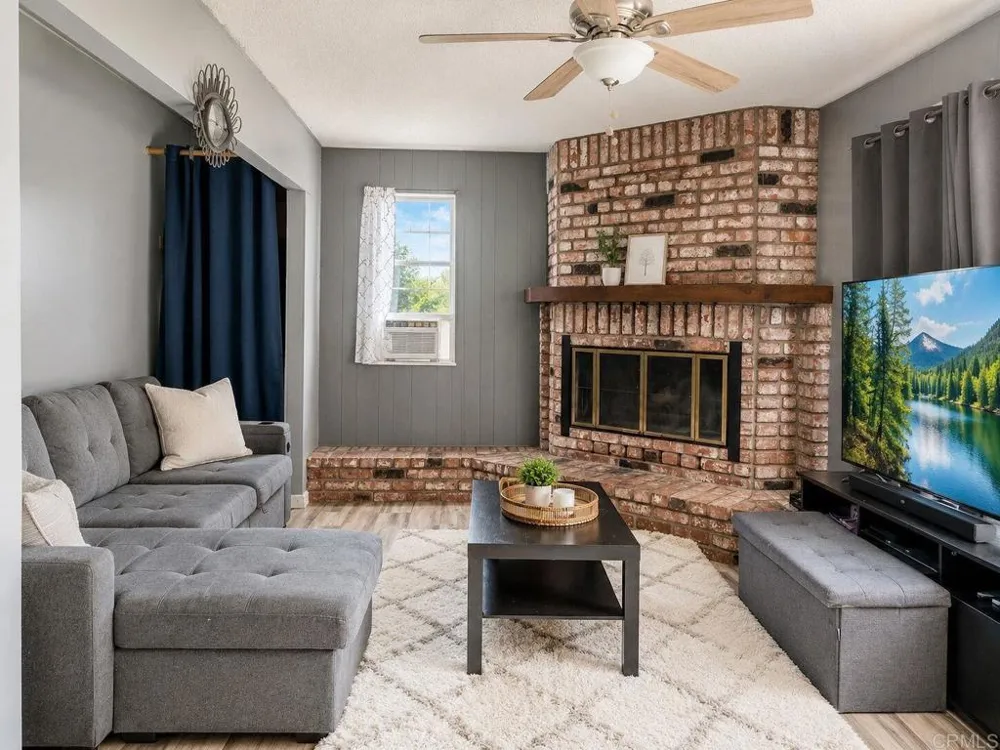 1650 Lisa Avenue Vista, CA 92084