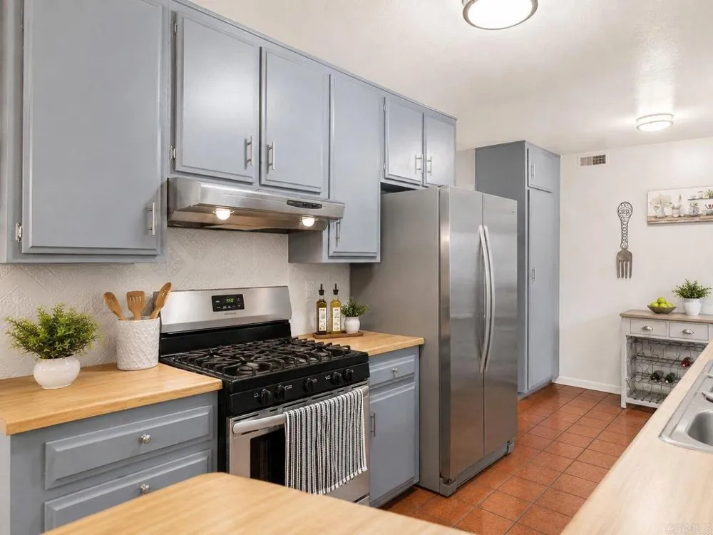 1650 Lisa Avenue Vista, CA 92084