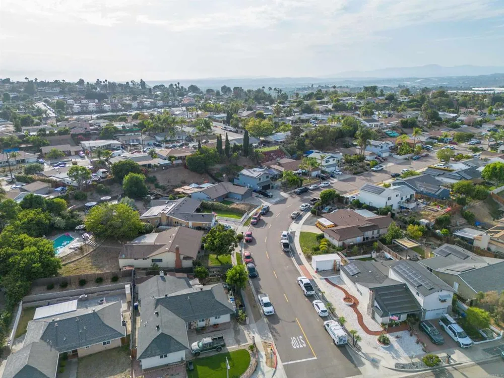 1650 Lisa Avenue Vista, CA 92084