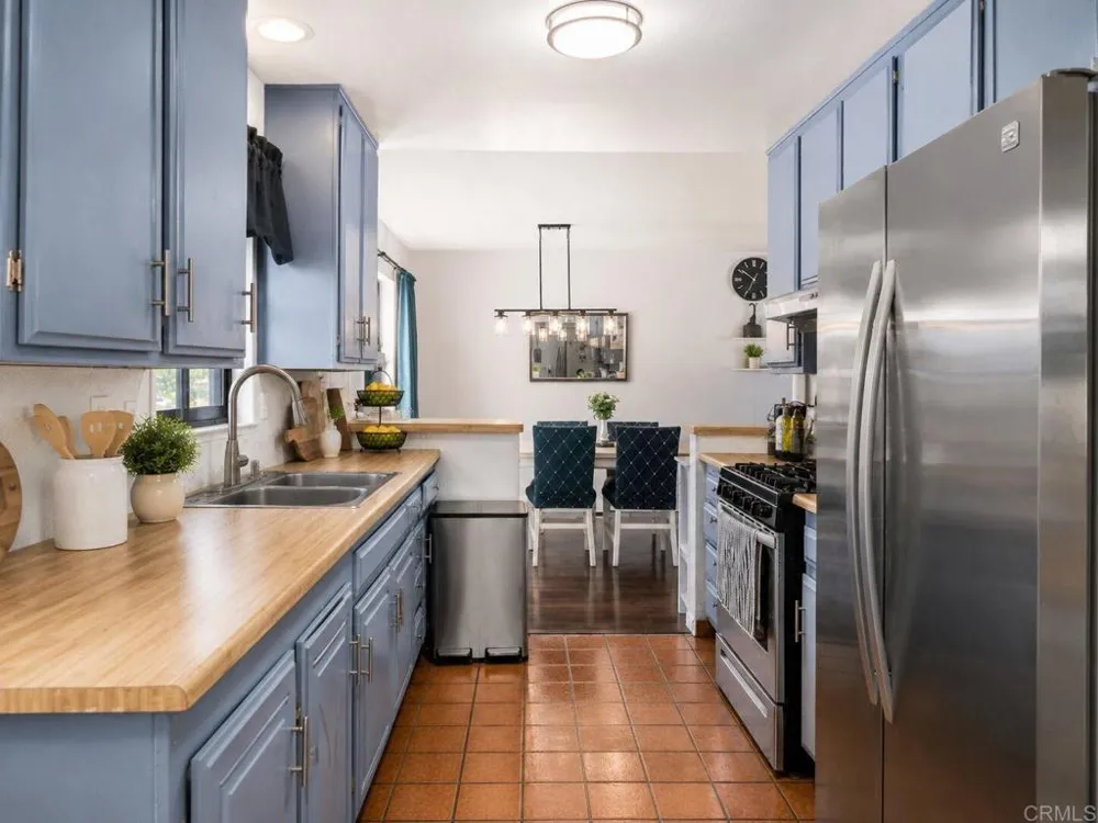 1650 Lisa Avenue Vista, CA 92084