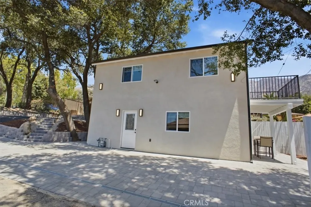 3130 Mount Curve Altadena, CA 91001