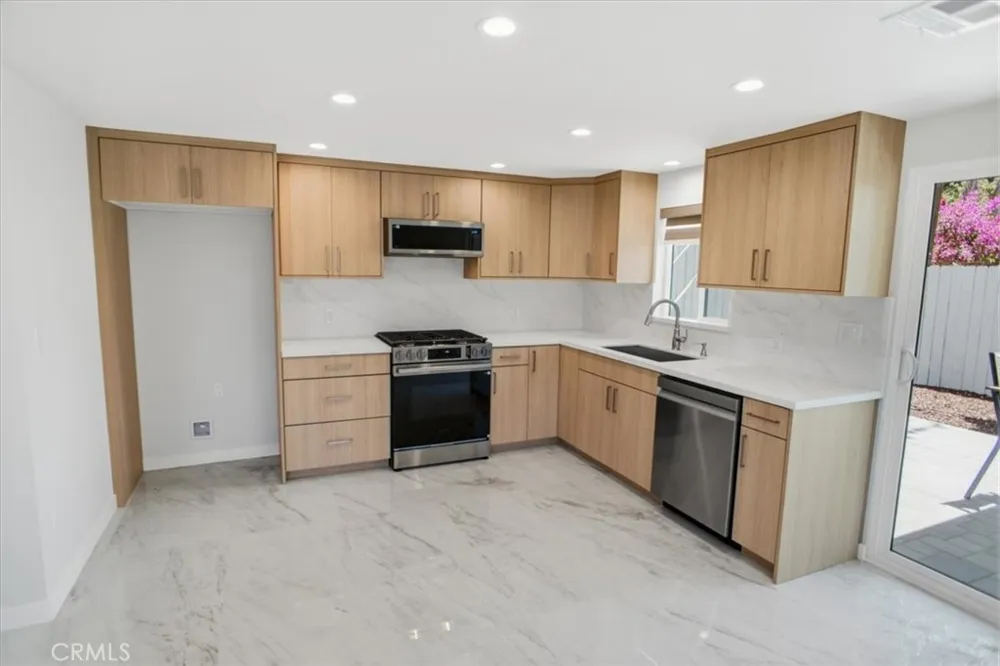 3130 Mount Curve Altadena, CA 91001