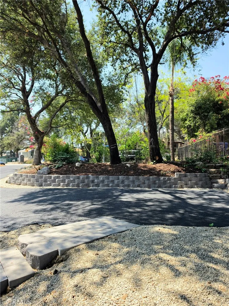 3130 Mount Curve Altadena, CA 91001
