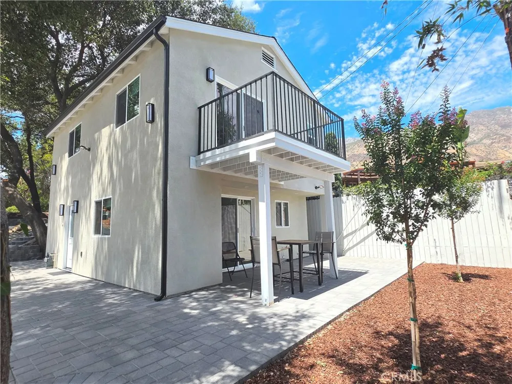 3130 Mount Curve Altadena, CA 91001
