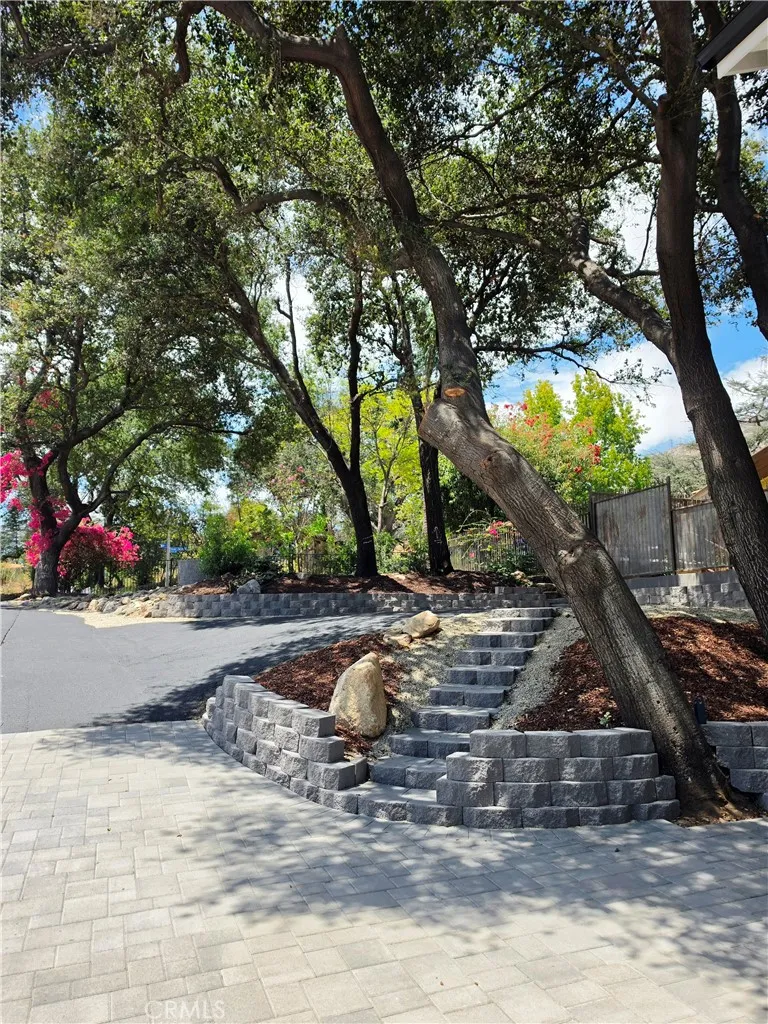 3130 Mount Curve Altadena, CA 91001