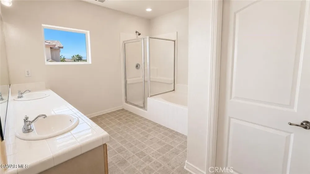 2518 E Avenue K2 Lancaster, CA 93535