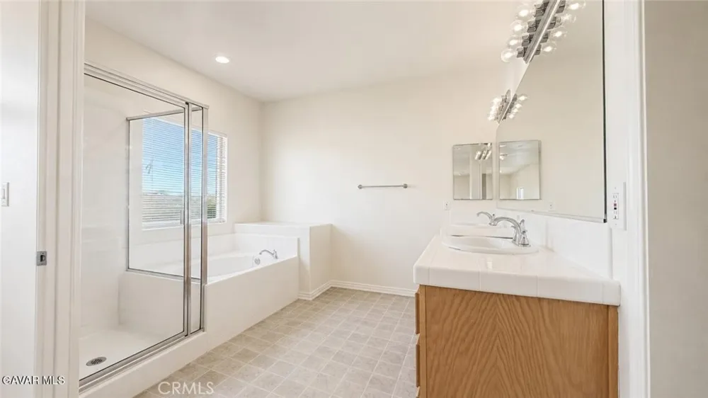 2518 E Avenue K2 Lancaster, CA 93535