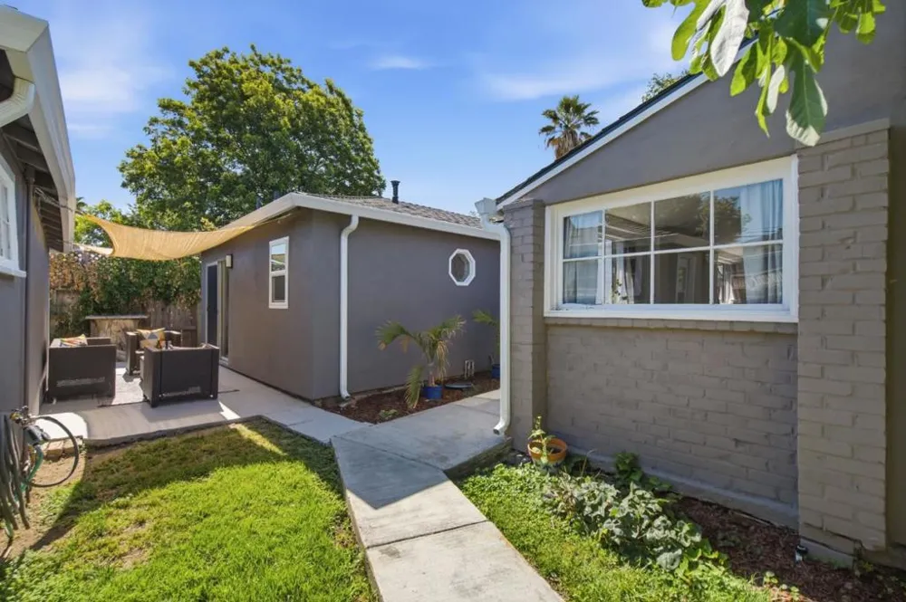 2268 Maywood Avenue San Jose, CA 95128