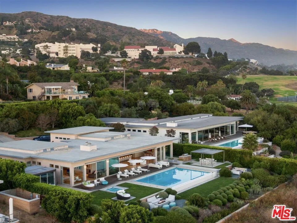 24685 Pacific Coast Highway Malibu, CA 90265