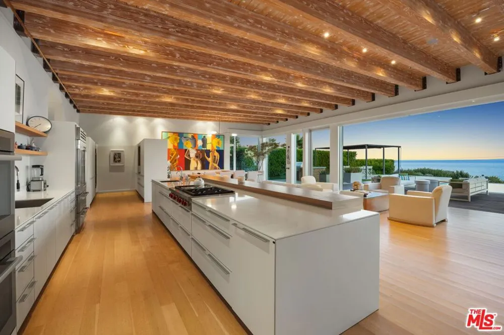 24685 Pacific Coast Highway Malibu, CA 90265