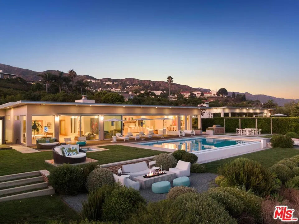 24685 Pacific Coast Highway Malibu, CA 90265