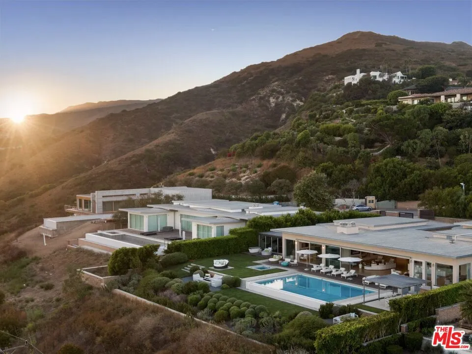 24685 Pacific Coast Highway Malibu, CA 90265