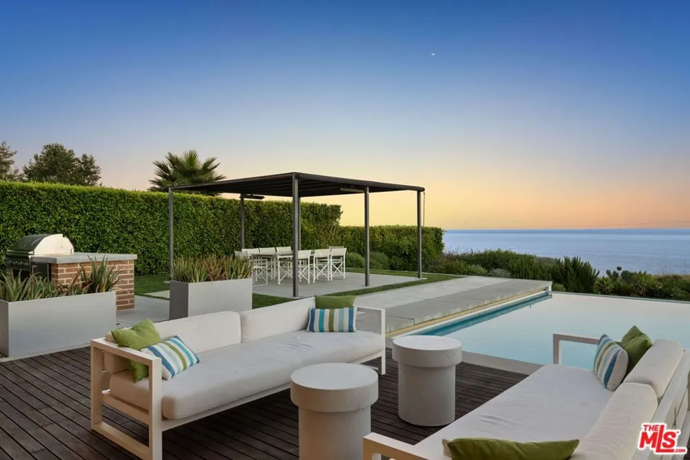24685 Pacific Coast Highway Malibu, CA 90265