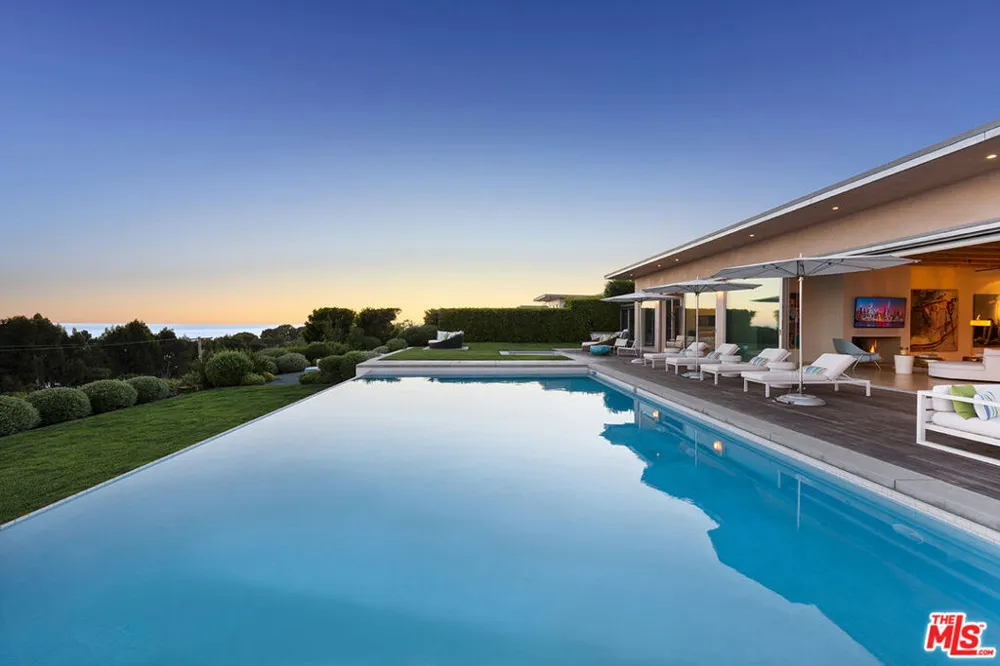 24685 Pacific Coast Highway Malibu, CA 90265