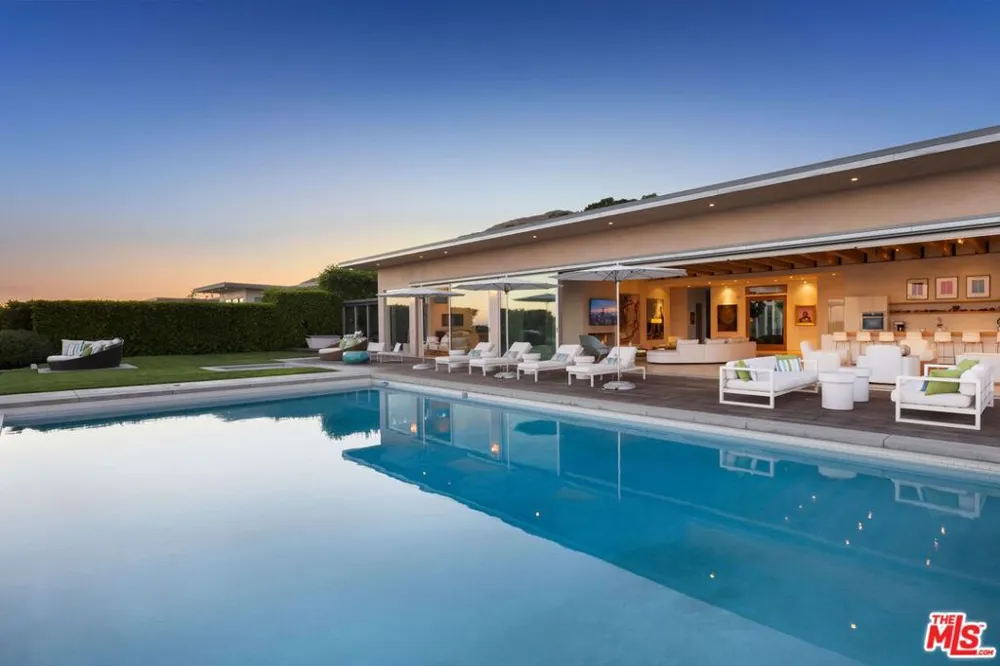 24685 Pacific Coast Highway Malibu, CA 90265
