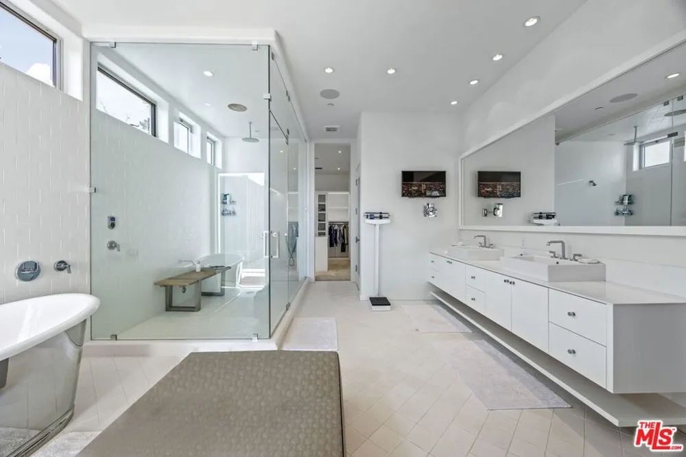 24685 Pacific Coast Highway Malibu, CA 90265