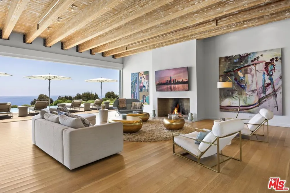24685 Pacific Coast Highway Malibu, CA 90265