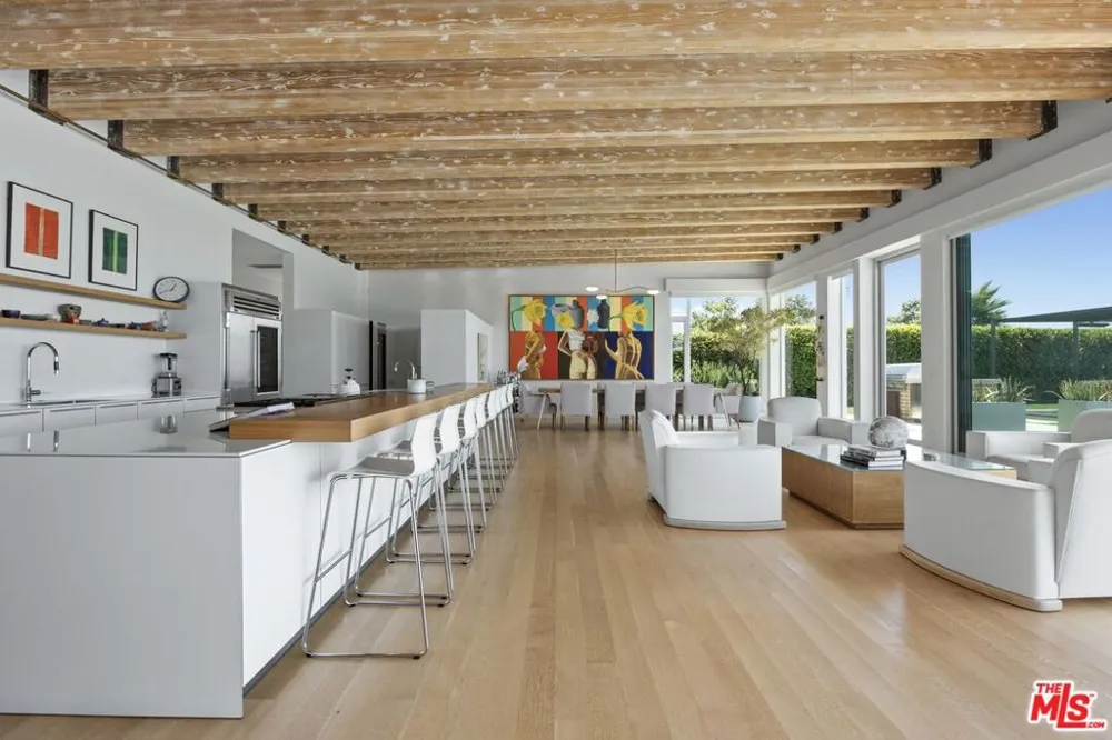 24685 Pacific Coast Highway Malibu, CA 90265