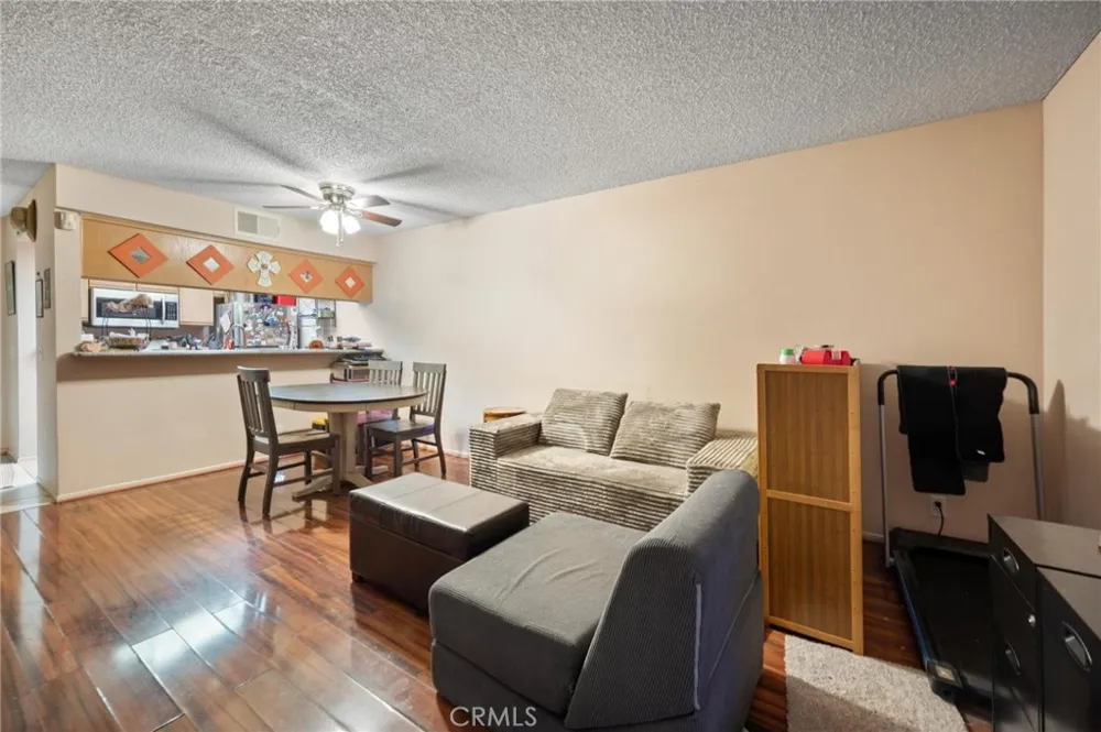 12601 Van Nuys Boulevard #119 Pacoima, CA 91331