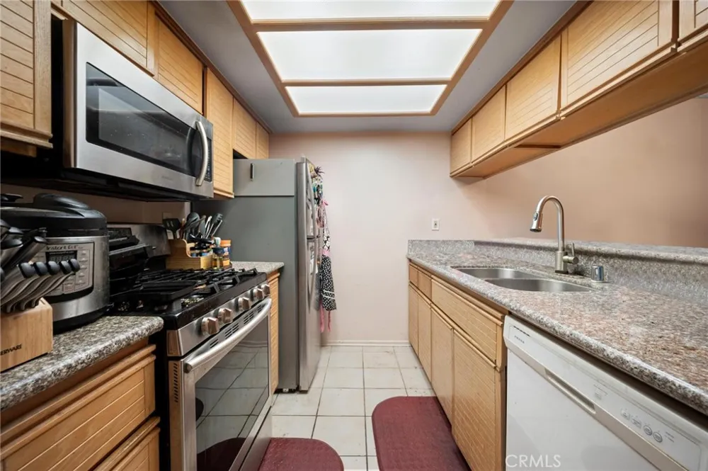 12601 Van Nuys Boulevard #119 Pacoima, CA 91331