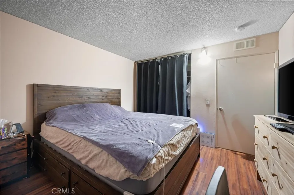 12601 Van Nuys Boulevard #119 Pacoima, CA 91331