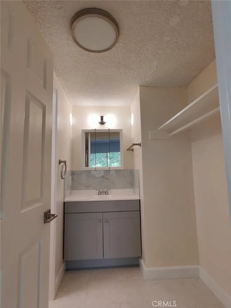 700 W Sierra Madre Boulevard #1 Sierra Madre, CA 91024
