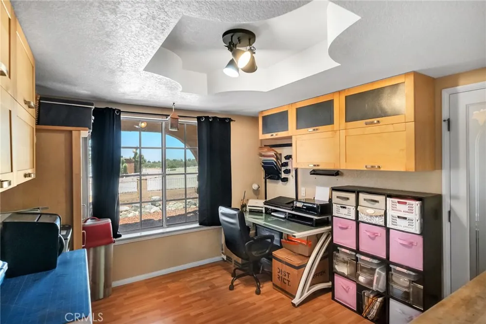 12274 Mountain Pinon Hills, CA 92372