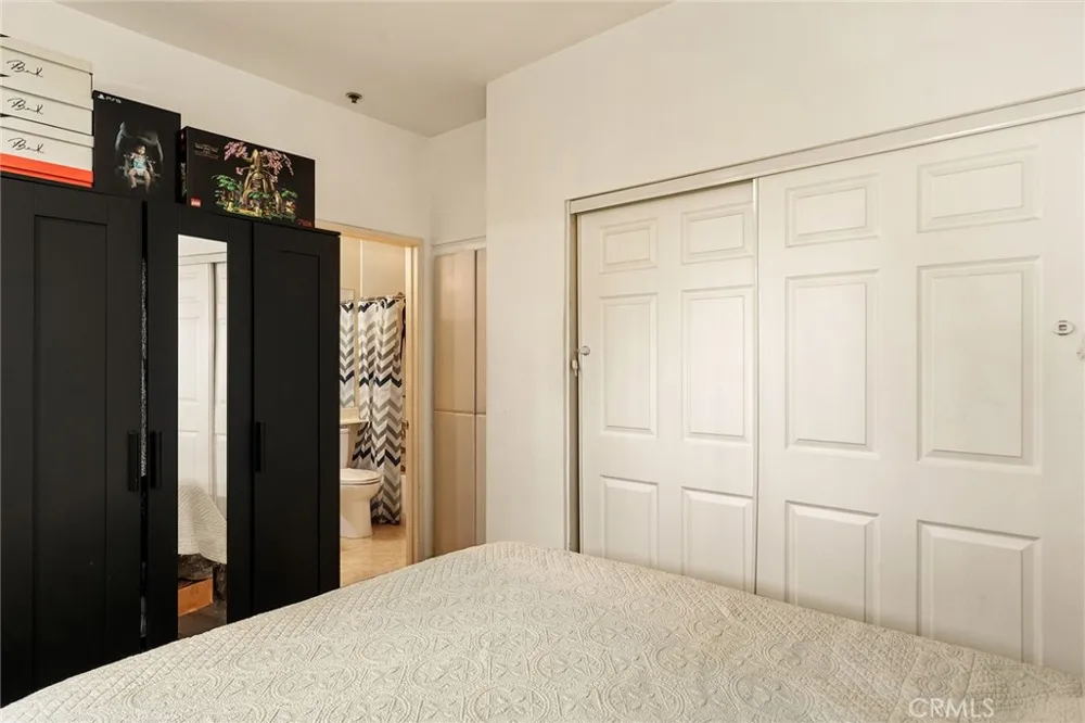 19350 Sherman Way #139 Reseda, CA 91335