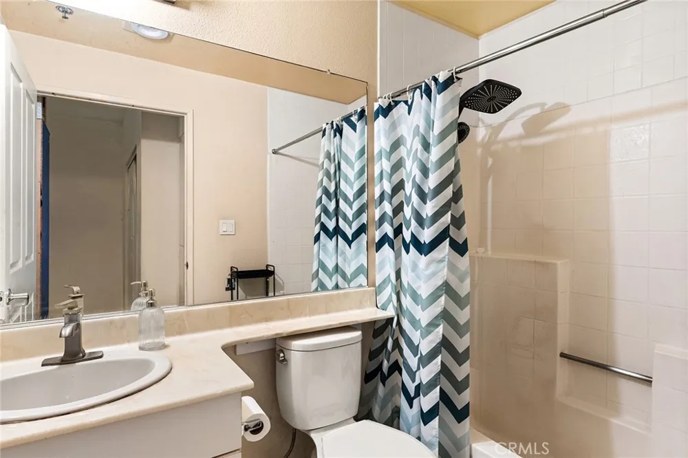 19350 Sherman Way #139 Reseda, CA 91335
