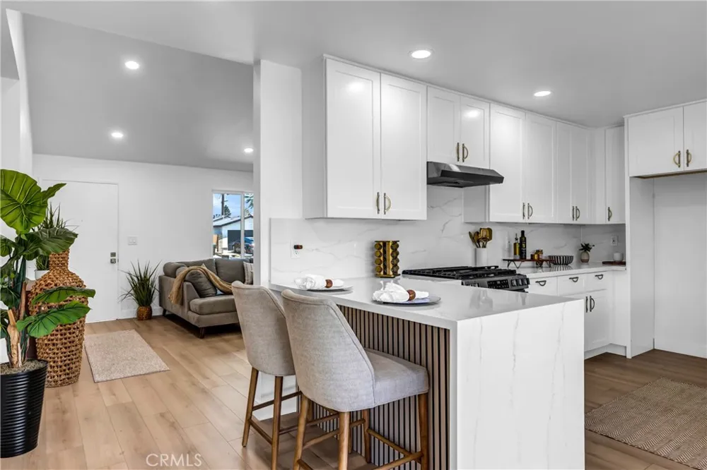 11610 Gonsalves Cerritos, CA 90703