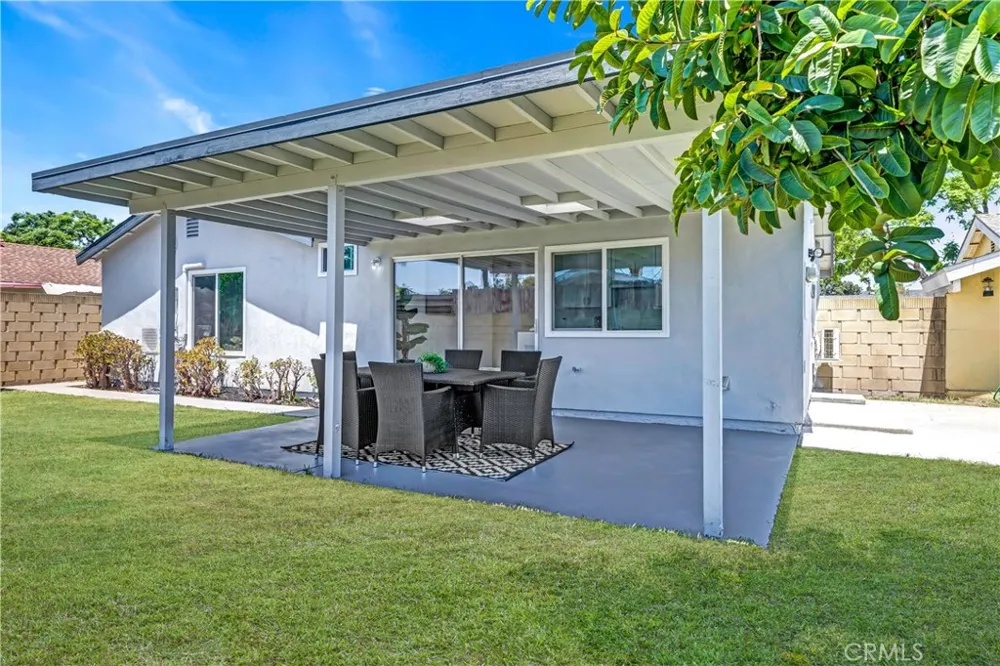 11610 Gonsalves Cerritos, CA 90703