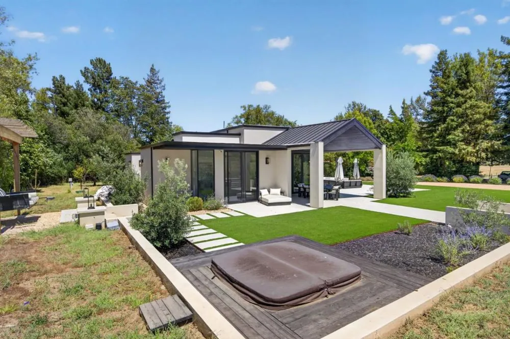 1195 Partrick Road Napa, CA 94558