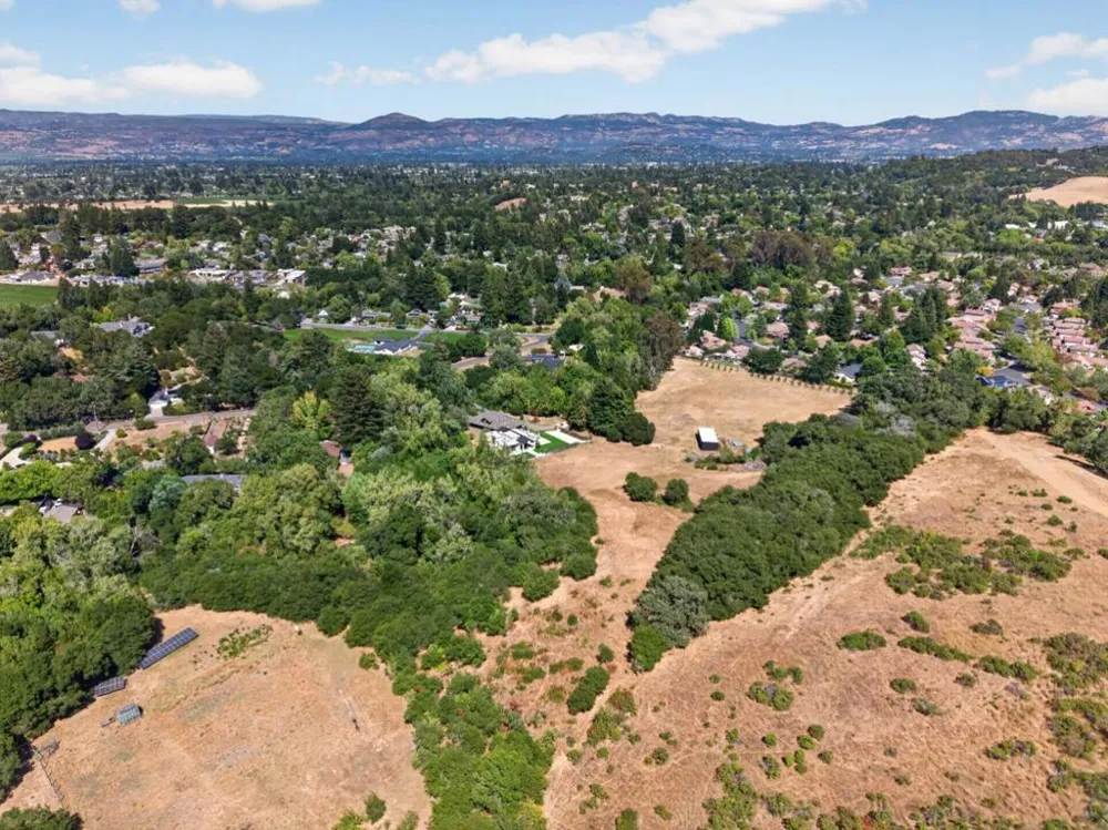 1195 Partrick Road Napa, CA 94558