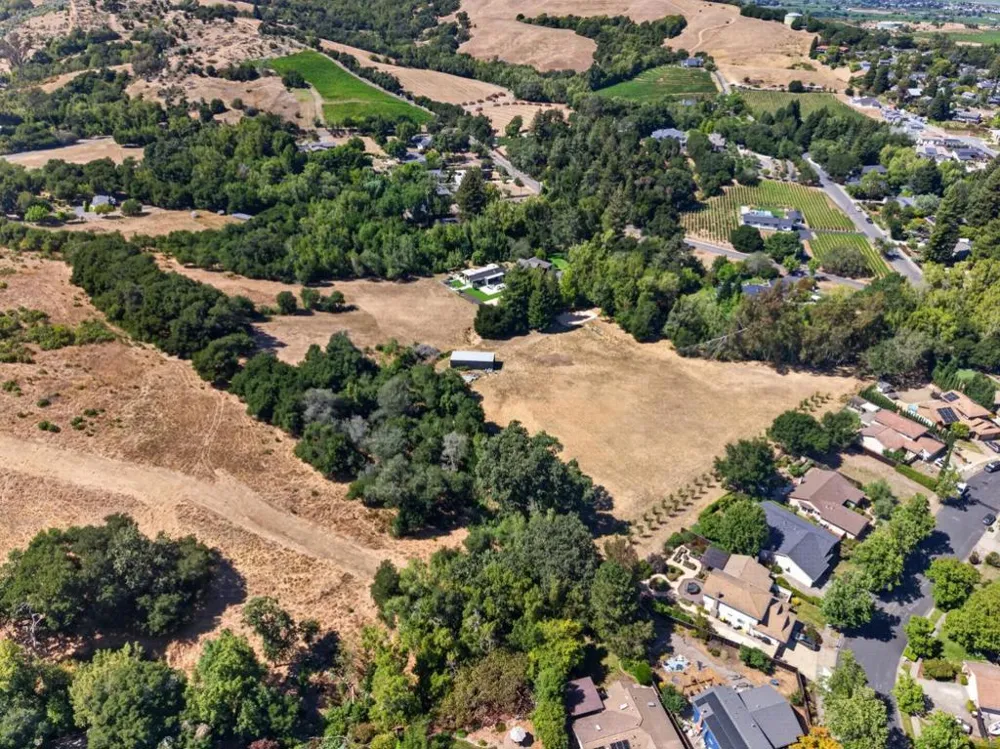 1195 Partrick Road Napa, CA 94558