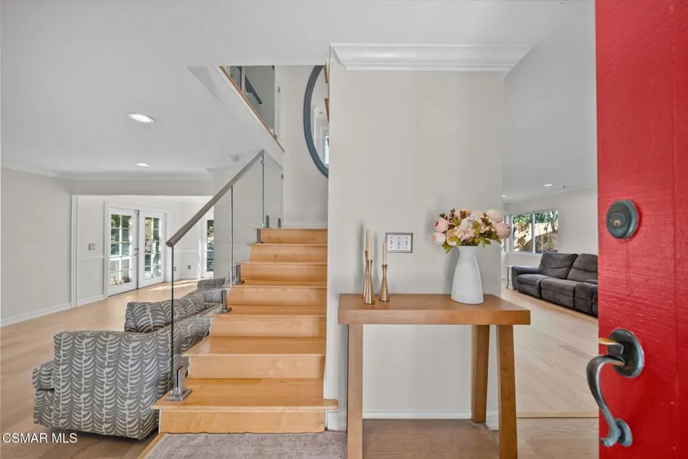 30729 Lakefront Drive Agoura Hills, CA 91301