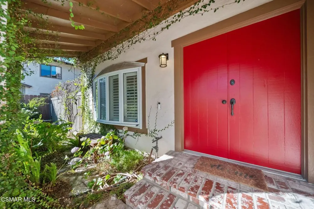 30729 Lakefront Drive Agoura Hills, CA 91301