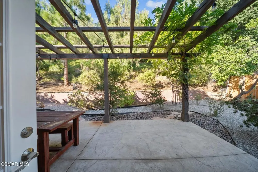 30729 Lakefront Drive Agoura Hills, CA 91301