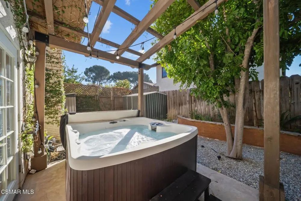 30729 Lakefront Drive Agoura Hills, CA 91301