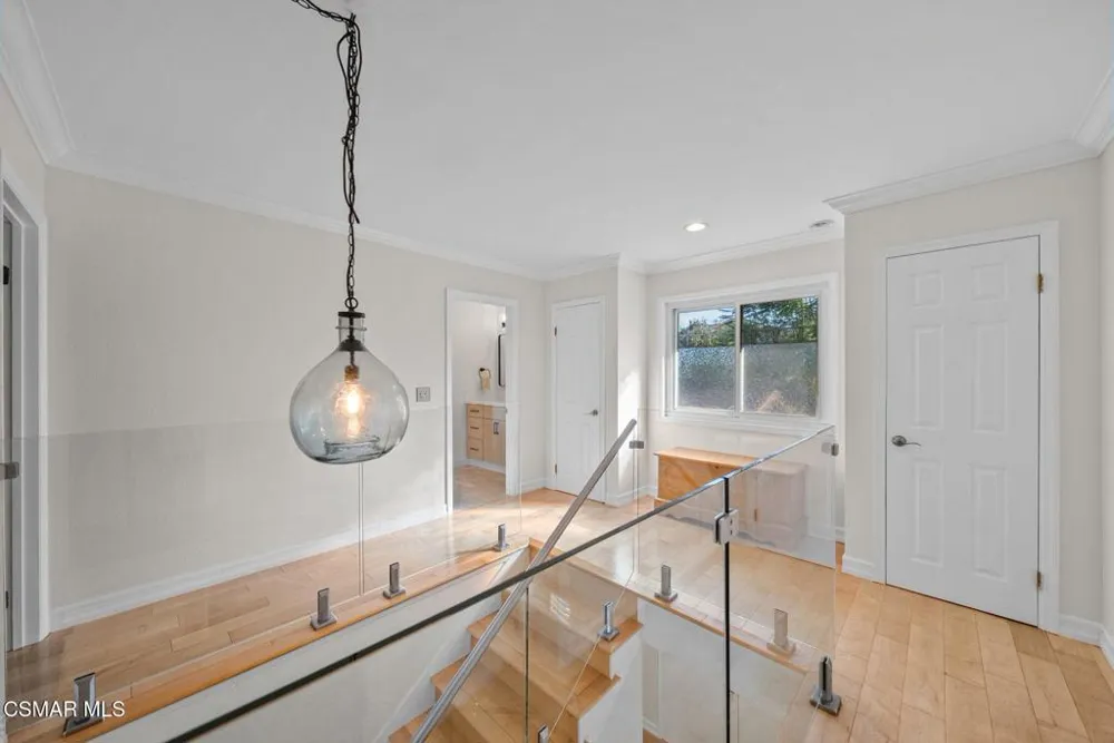 30729 Lakefront Drive Agoura Hills, CA 91301