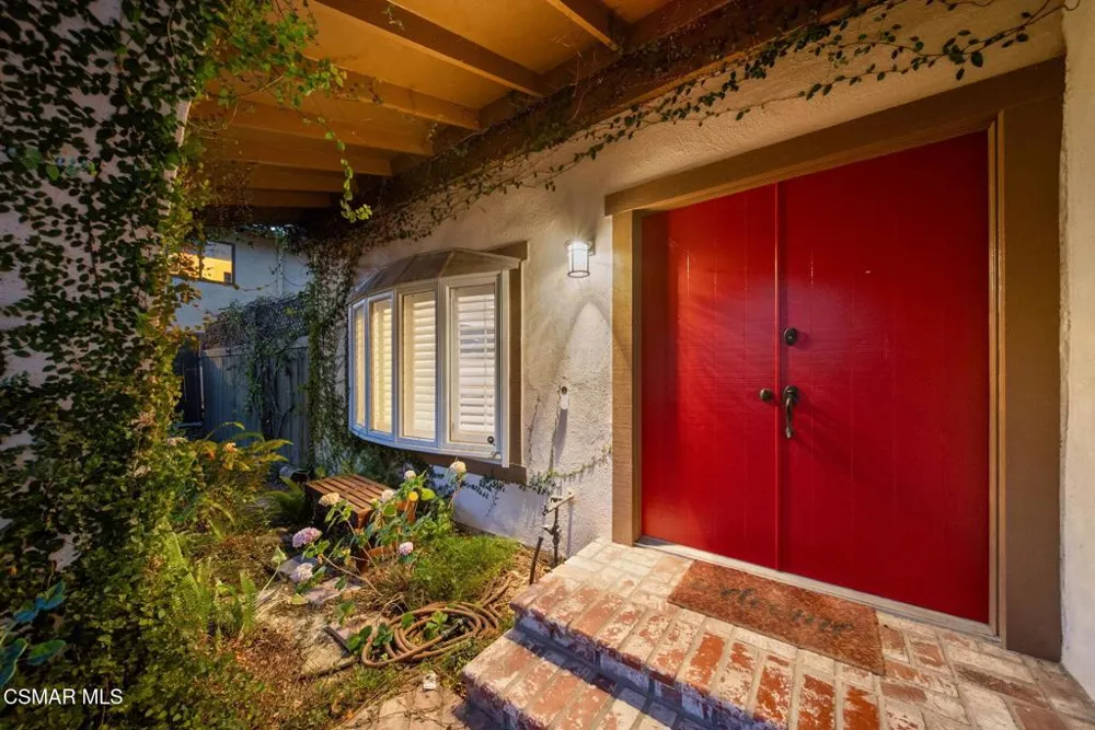 30729 Lakefront Drive Agoura Hills, CA 91301