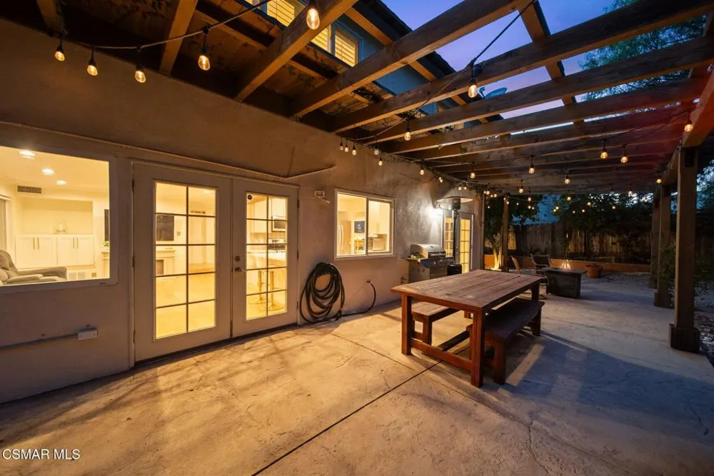 30729 Lakefront Drive Agoura Hills, CA 91301