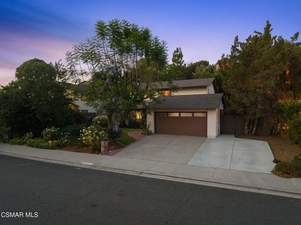 30729 Lakefront Drive Agoura Hills, CA 91301