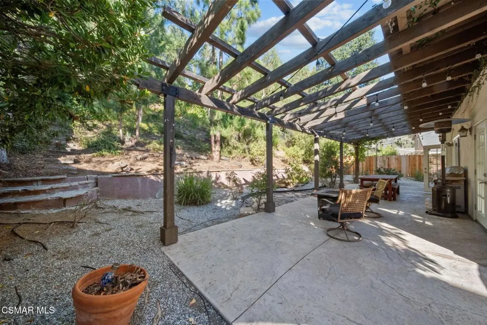 30729 Lakefront Drive Agoura Hills, CA 91301