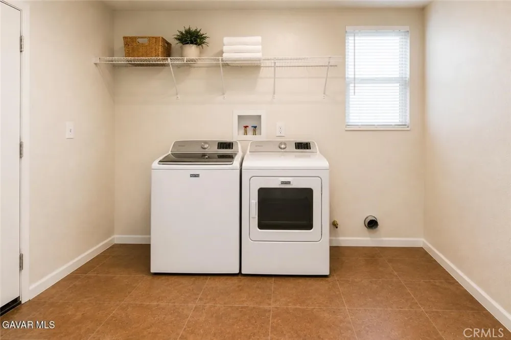 45108 Palm Lane Lancaster, CA 93535