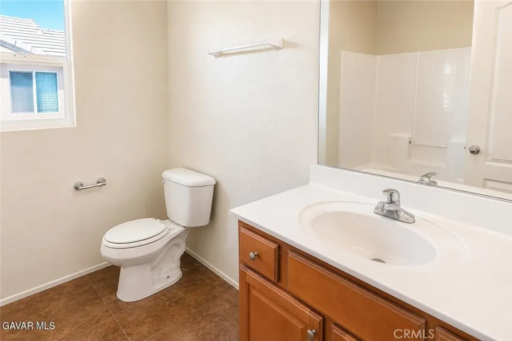 45108 Palm Lane Lancaster, CA 93535
