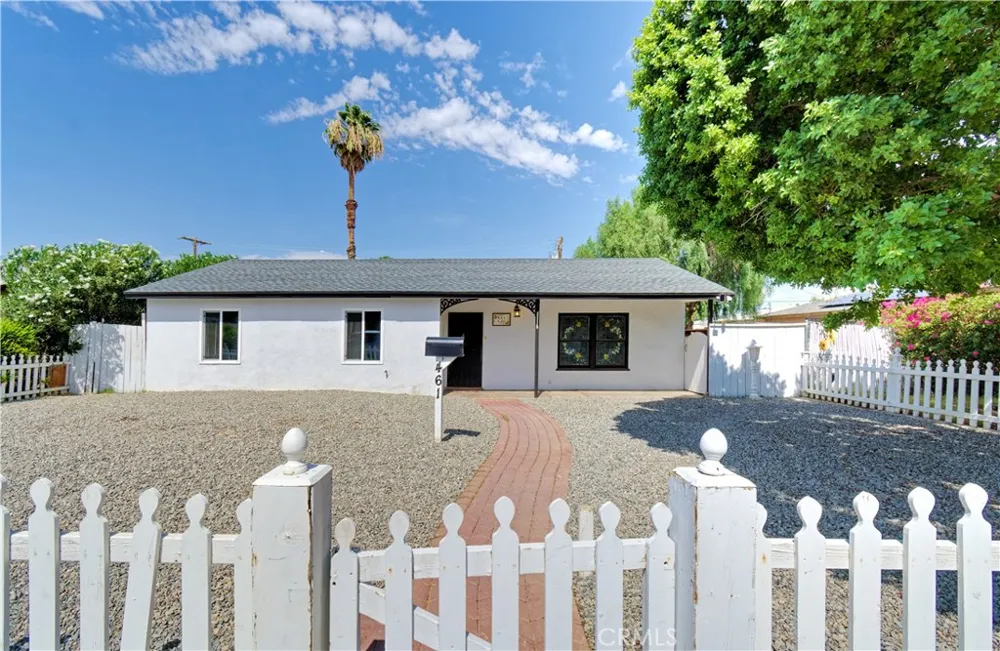 461 Palm Blythe, CA 92225