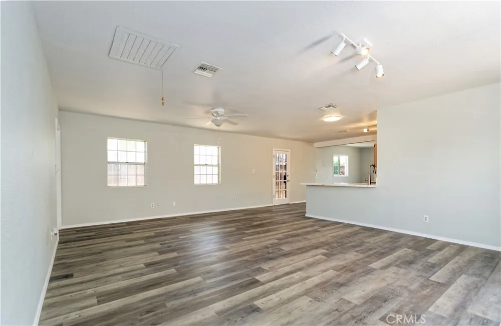 461 Palm Blythe, CA 92225